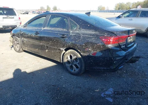 2019 Kia Forte Lxs z USA, uszkodzony, nr VIN 3KPF24AD1KE055872